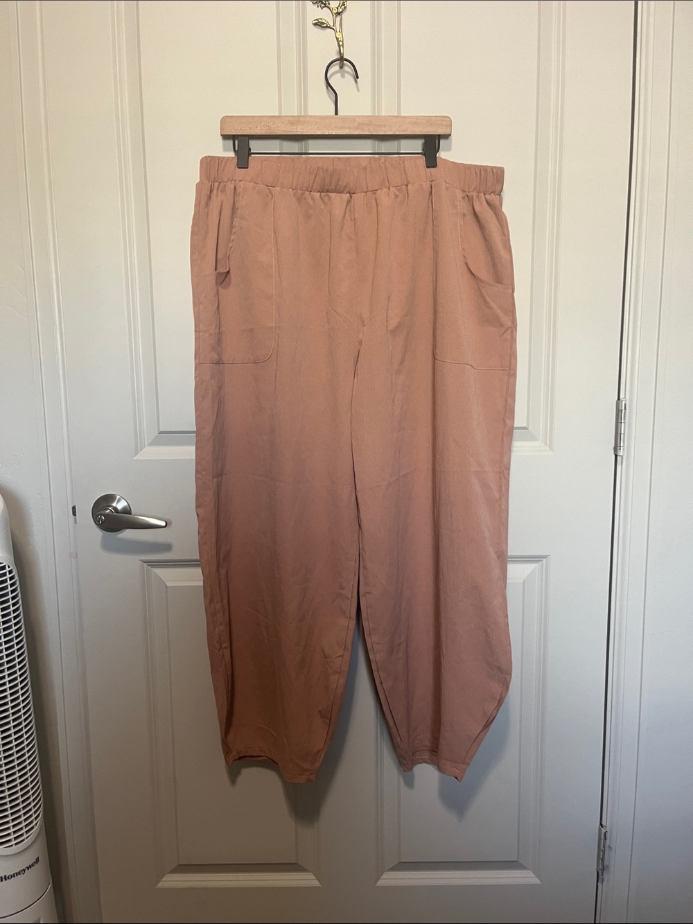 Coral peach elastic waist crepe barrel leg pant plus size 4X